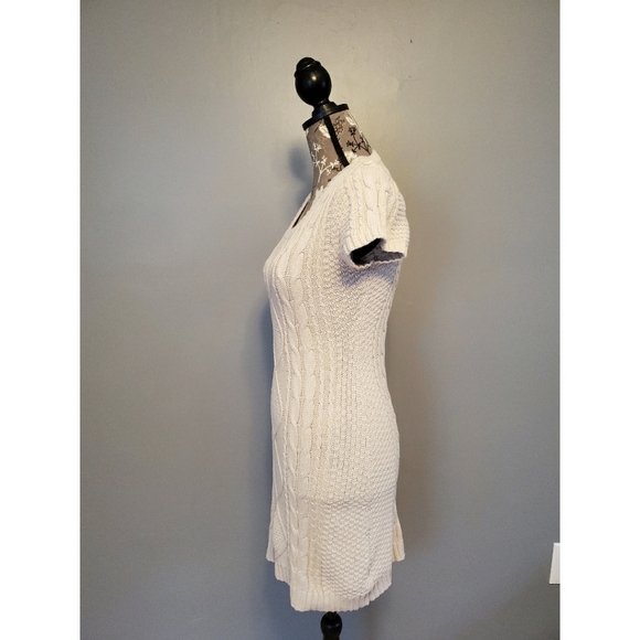 Pink Rose cream short sleeve sweater dress - Picture 2 of 5